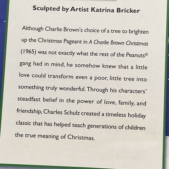 NWT Hallmark Peanuts Musical Snow Globe Glass Christmas Home Decor - Picture 4 of 7